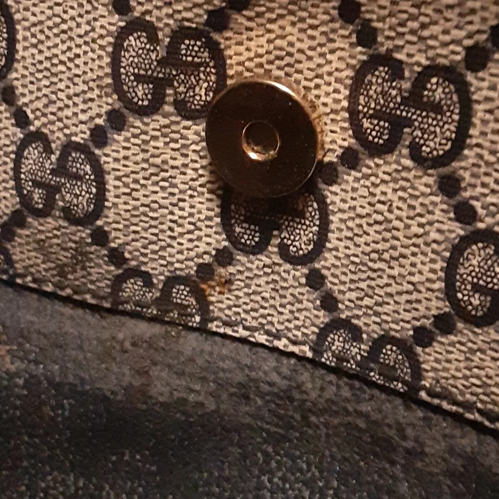 Gucci Vintage Purse - Picture 13 of 16